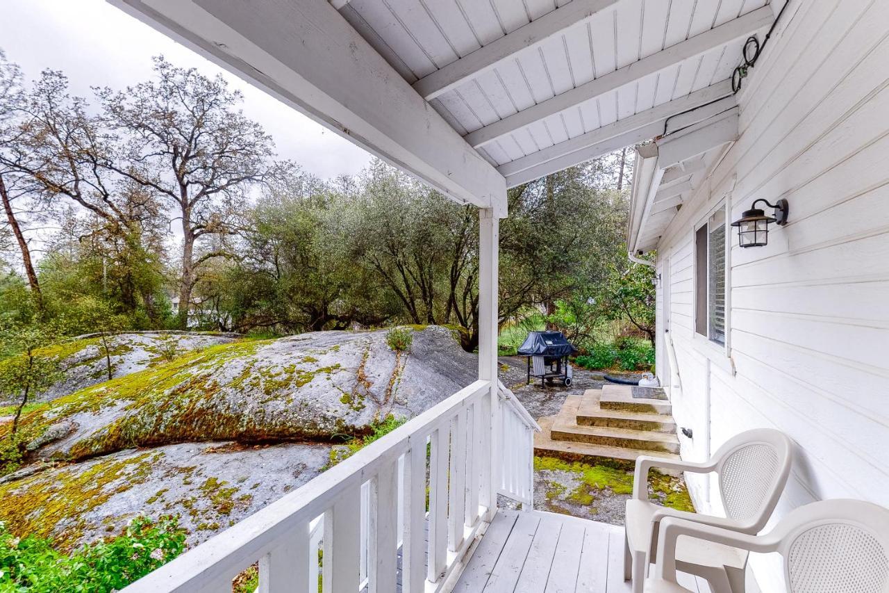 Pine Place Oakhurst Exterior foto